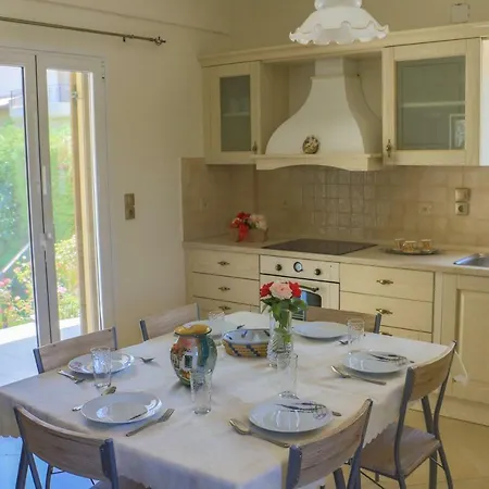 Maison Fleurs Villa