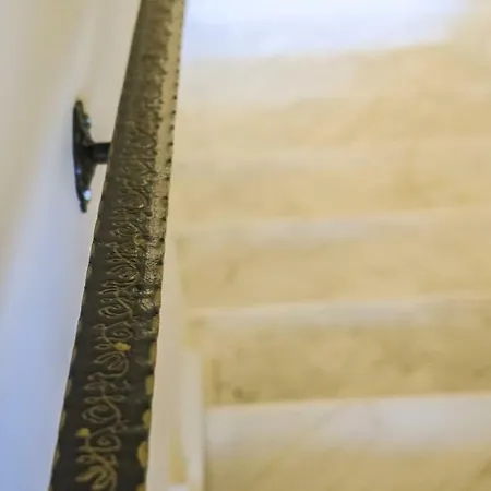 Maison Fleurs Diakoptó