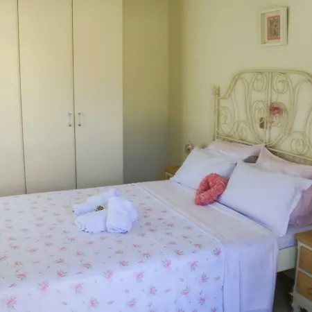 Maison Fleurs Villa Diakopto